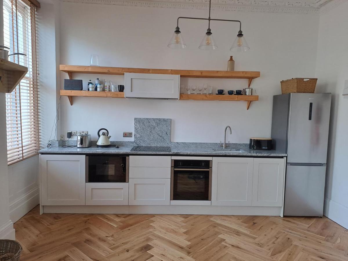 Spinnaker - Self Catering Apartment, تينبي المظهر الخارجي الصورة
